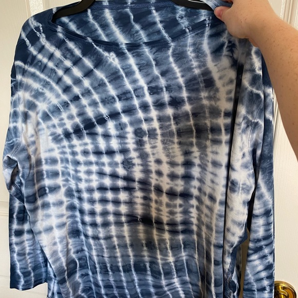 Lululemon Back In Action, size 8 - Picture 2 of 2